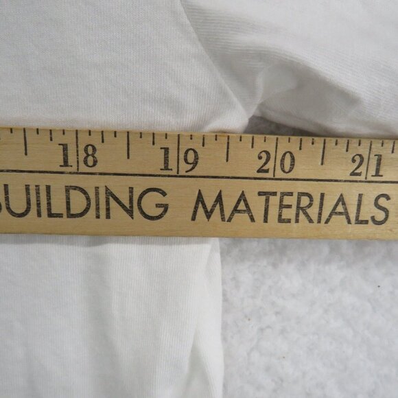 UGG T Shirt Womens Size Medium White Cropped Short Sleeve Pastel Spellout Logo - Picture 8 of 9